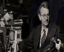 جون لوجي بيرد يخترع أول تلفزيون