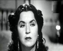 ولدت الممثلة المصرية فاطمة رشدي