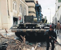قيام معركة بنغازي في ليبيا