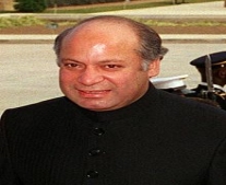 رئيس وزراء باكستان السابق نواز شريف يعود إلى باكستان بعد سبع سنوات في المنفى