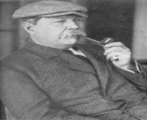 ولد كونان دويل (Conan Doyle) مبتدع شخصية شارلوك هولمز