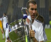 ولد لاعب كرة القدم زين الدين زيدان "Zinedine Zidane"