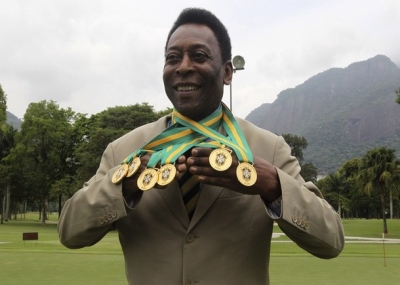 ولد لاعب كرة القدم البرازيلي ببيليه Pelé