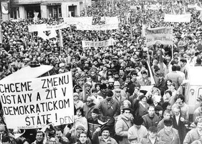 قيام الثورة المخملية في تشيكوسلوفاكيا