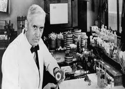 ألكسندر فلمنج"Alexander Fleming" يكتشف دواء البنسلين "Penicillin"