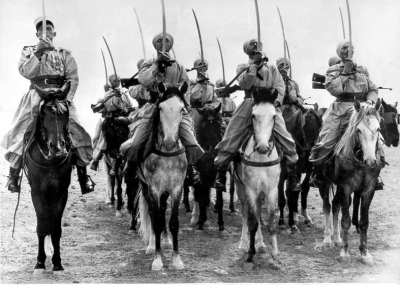 جيش الإمبراطورية الروسية يغزو الدولة العثمانية معلنًا بداية حرب القرم