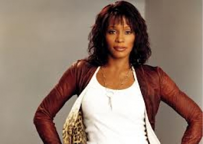 ولدت الممثلة والمغنية ويتني هيوستن "Whitney Houston"